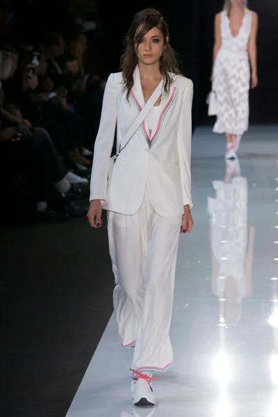 Look 53